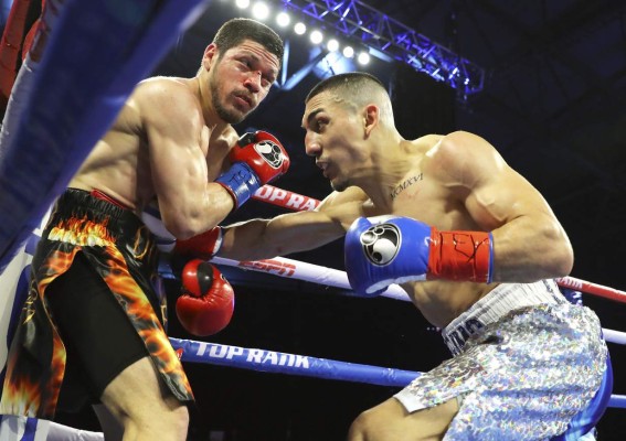 EN FOTOS: Así noqueó Teófimo López a Diego Magdaleno