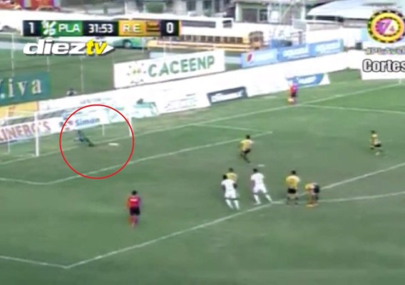 La espectacular tapada de José Calderón ante el Real España