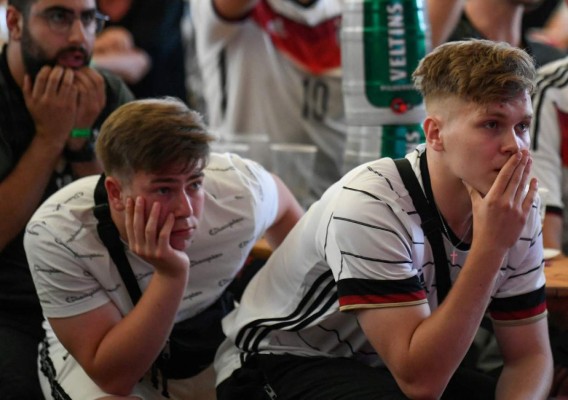 Fotos: los invitados de lujo, preciosas chicas, alemanes hundidos y le dice adiós a la selección