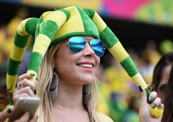 Ambiente en partido Brasil Mexico