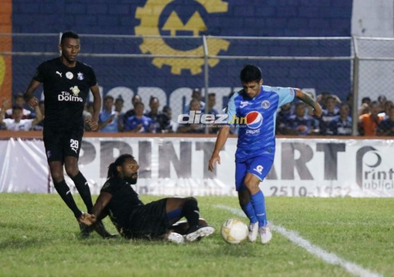 NO VISTE EN TV: Bronca en el Morazán, el festejo de Diego Vázquez y el penal a Galvaliz