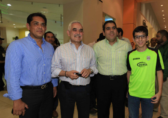 El moustro ya tiene su nueva piel.