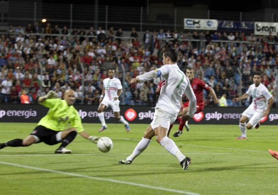 Las mejores imágenes eliminatorias europeas para Brasil 2014