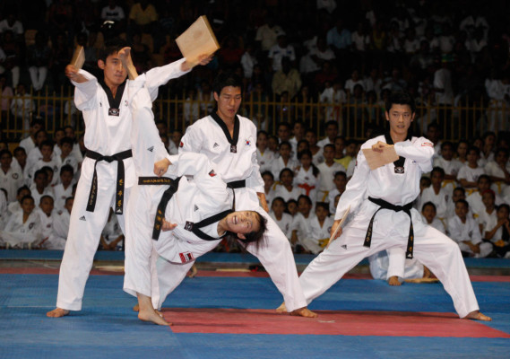 Espectacular exhibición de Taekwondo