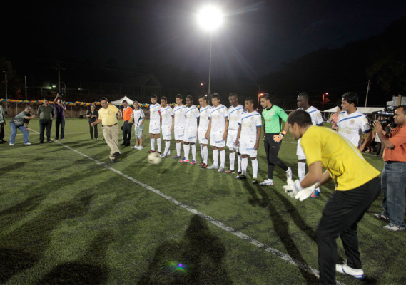 Olimpia llevó alegría a la Universidad Pedagógica