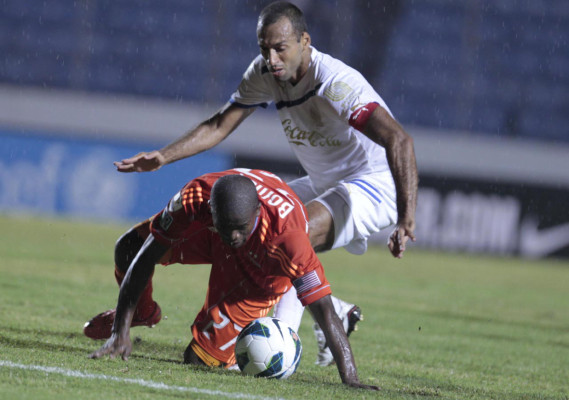 Olimpia perdonó al Houston Dynamo