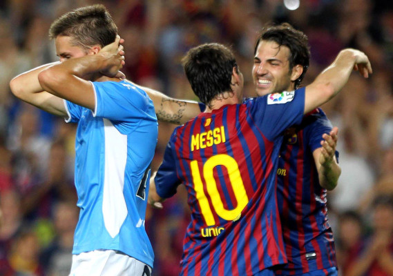 Barça despeja dudas humillando a Osasuna