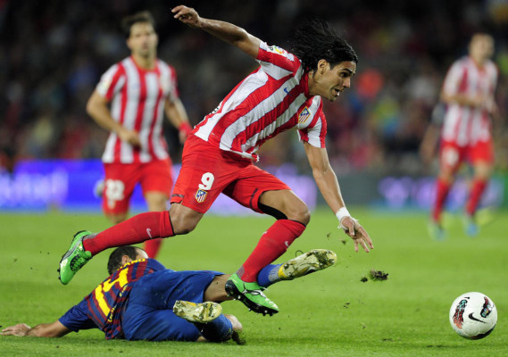 Real Madrid golea al Rayo y el Barca aplasta al Atlético de Madrid