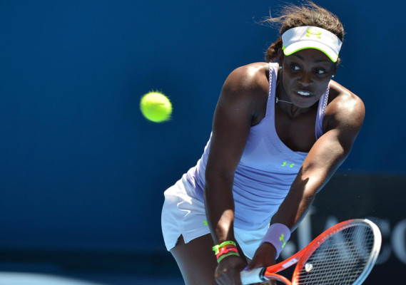 Stephens tumba a Serena.