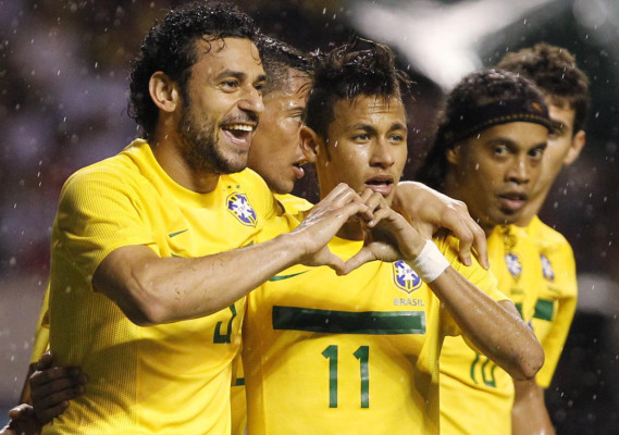Brasil sufrió para ganarle a Costa Rica.