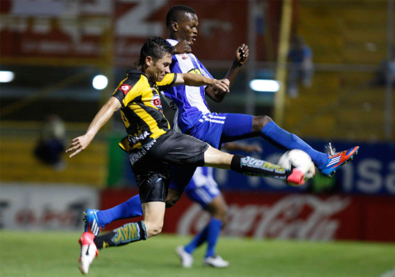 Real España ganó de forma agónica al Victoria