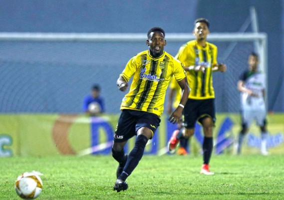 Veloz y ofensivo: El 11 titular con el que Ramiro Martínez debutará con el Real España