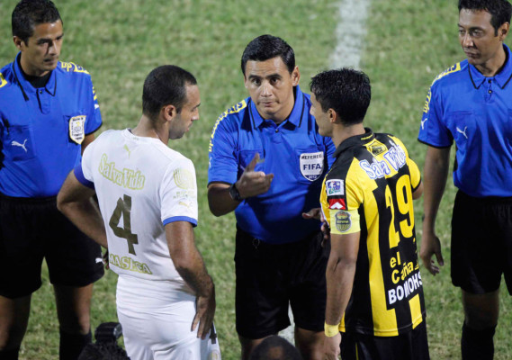 Benigno Pineda anunció su retiro del arbitraje