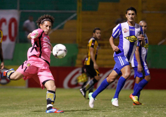 Real España ganó de forma agónica al Victoria