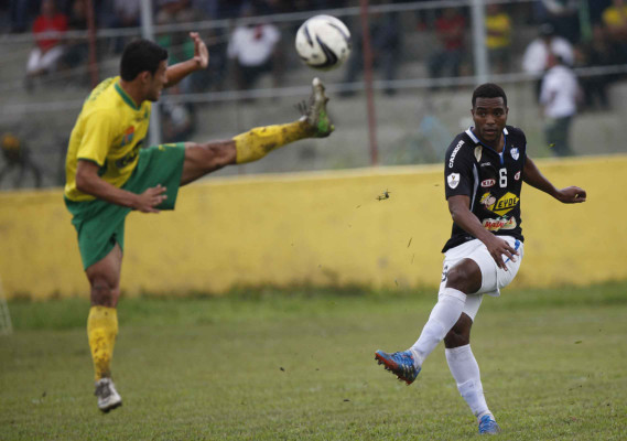 Parrillas One empató 0-0 con el Victoria