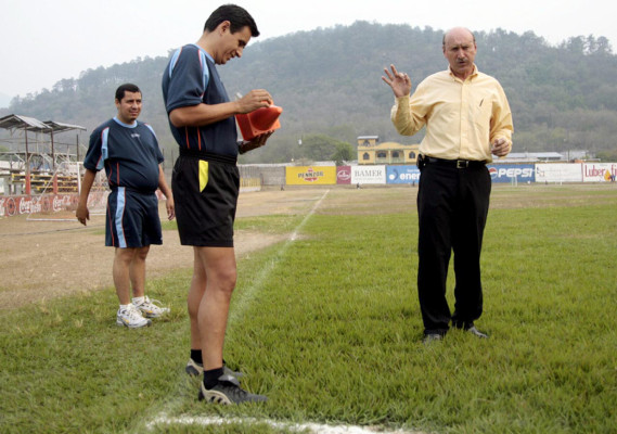 Benigno Pineda anunció su retiro del arbitraje