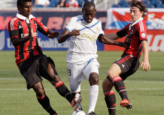 Imágenes del partido Olimpia-Milan en Boston