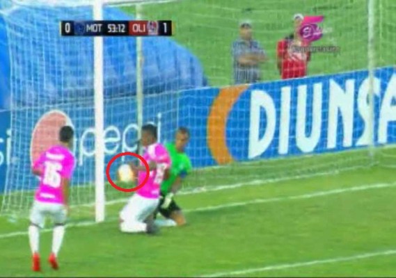 VIDEO: El penal que regaló Danilo Tobías y que Wilmer Crisanto anotó