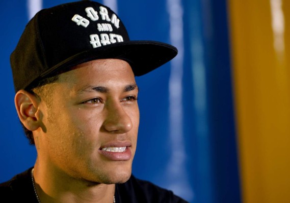 Neymar a los críticos: 'No voy a cambiar mi juego'