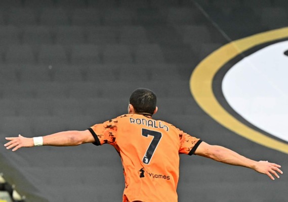 El guiño a Pirlo y mostró cuerpazo: Así fue el regreso de Cristiano Ronaldo con Juventus