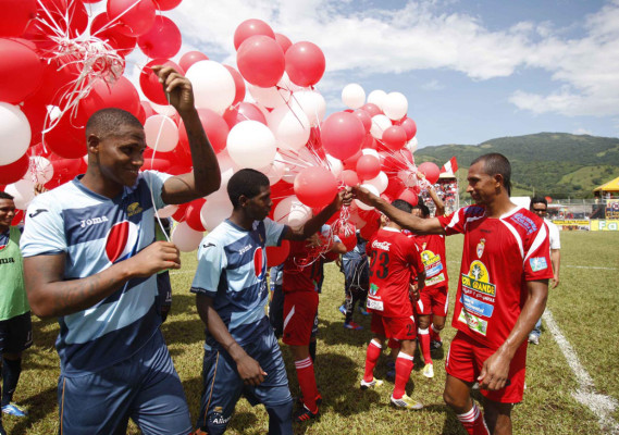 Victoria es súper líder en Honduras tras jornada polémica