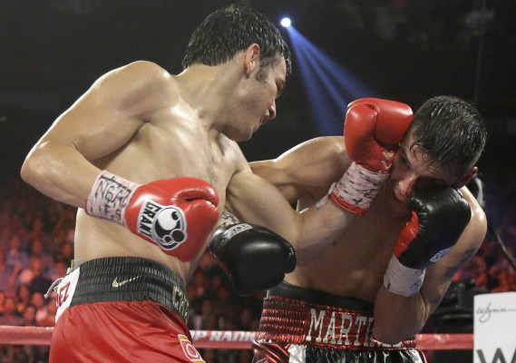 Las mejores imágenes de la pelea Chávez JR. vs Maravilla Martínez.