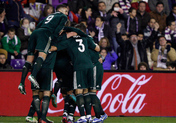 Doblete de Özil y gana el Real Madrid.