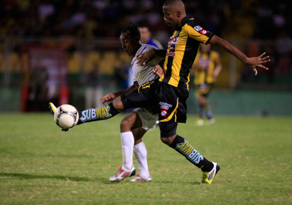 Clásico Real España-Olimpia en imágenes
