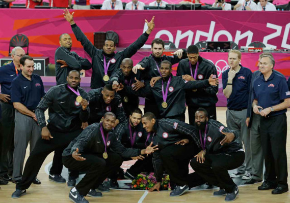Estados Unidos vence a España y es campeón en básquetbol‎.