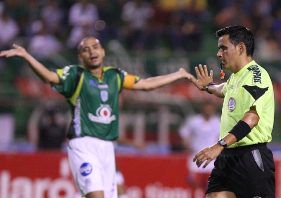 Benigno Pineda anunció su retiro del arbitraje