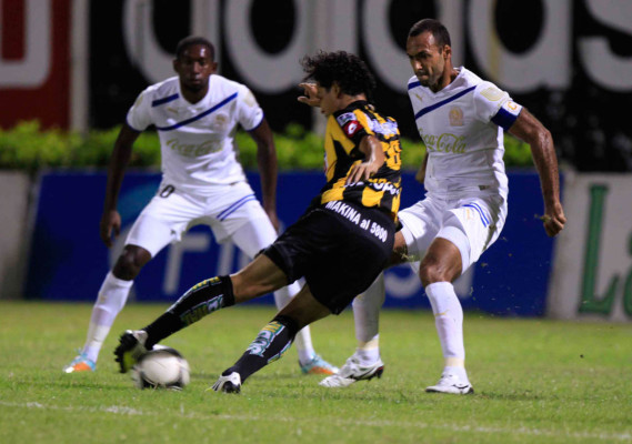 Clásico Real España-Olimpia en imágenes