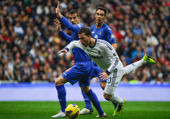 El Real Madrid golea al Getafe antes del clásico.
