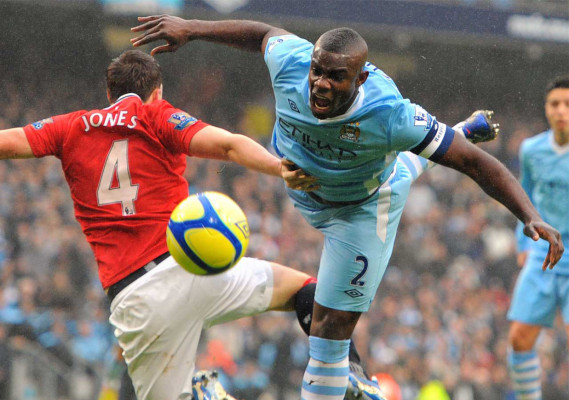 Fiesta del fútbol en la ciudad de Manchester.