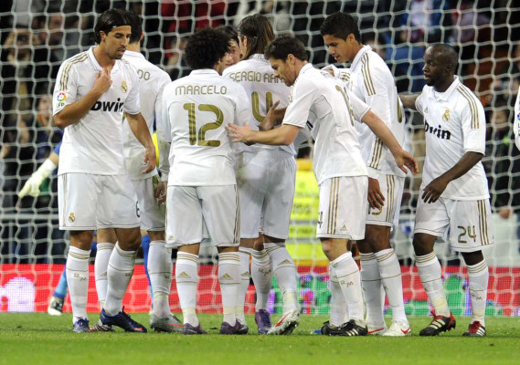 5-1: El Real Madrid golea y sigue líder.