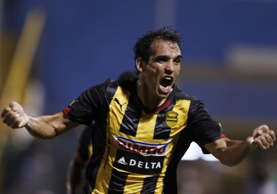 Los 11 más grandes 'matadores' extranjeros que dejaron y siguen dejando huella en Honduras