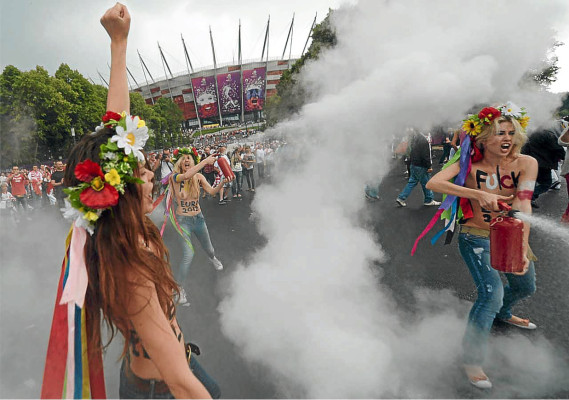 La ceremonia de inauguración de la Eurocopa 2012