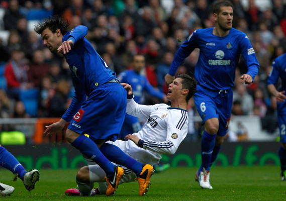 El Real Madrid golea al Getafe antes del clásico.