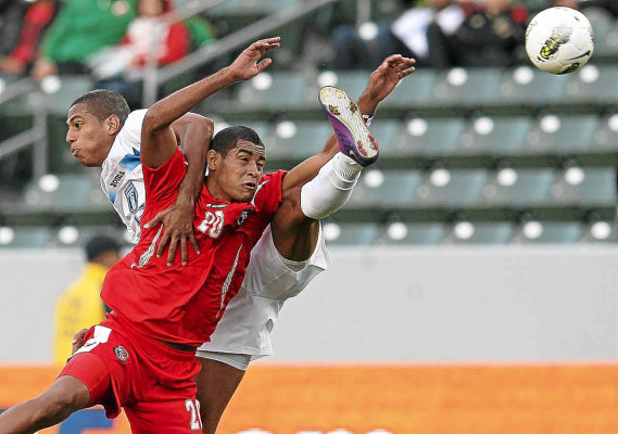 Honduras le gana el duelo a Panamá
