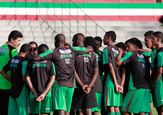 Marathón arranca pretemporada al mando de Carlos Martínez.