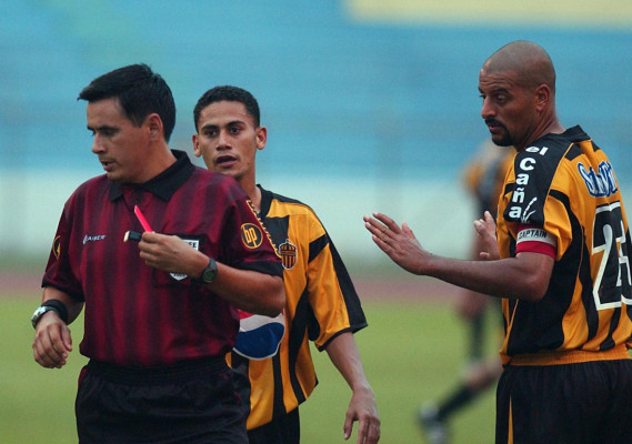 Benigno Pineda anunció su retiro del arbitraje