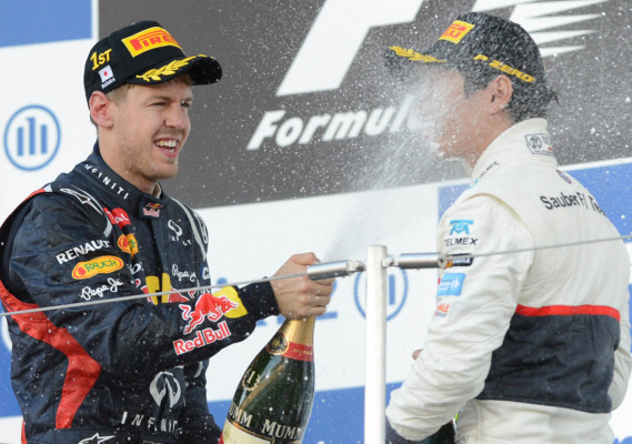 Sebastian Vettel arrasa en el Gran Premio de Japón