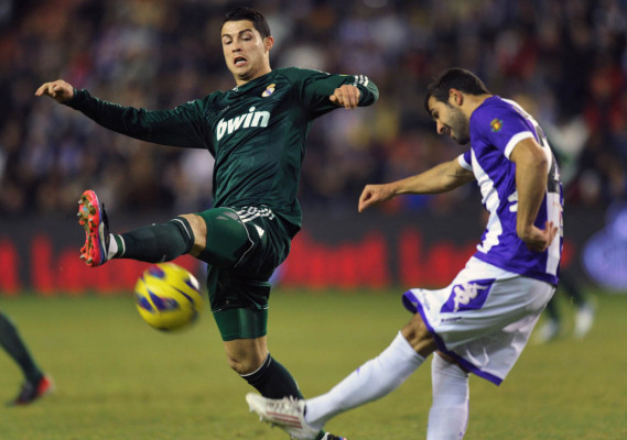 Doblete de Özil y gana el Real Madrid.