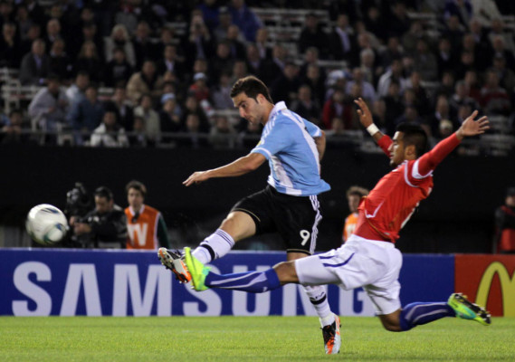 Sudamérica inicia la lucha por las plazas para el Mundial ‎