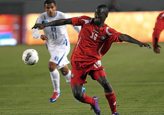 Honduras le gana el duelo a Panamá