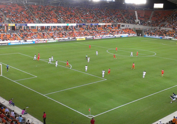 Los hondureños que estuvieron en el BBVA Compass Stadium