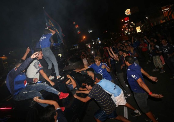 FOTOS: La fiesta de los motagüenses que se tomaron las calles de la capital
