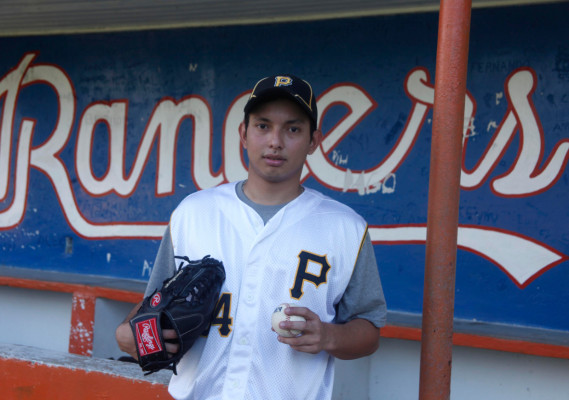 Orlando Castro, un Pirata hondureño en Pittsburgh