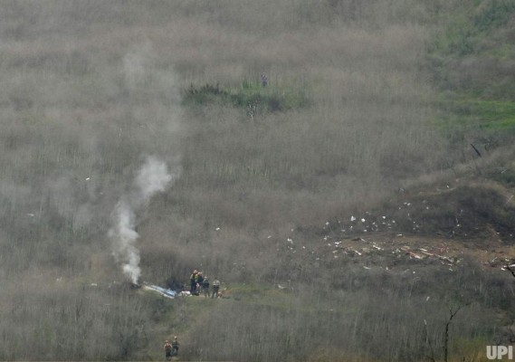 Kobe Bryant; Recuperan los primeros cuerpos en el lugar donde se estrelló el helicóptero