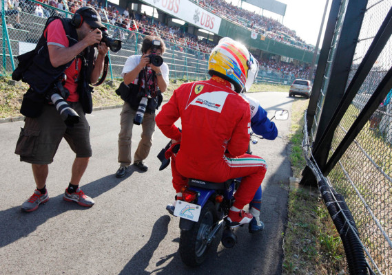 Sebastian Vettel arrasa en el Gran Premio de Japón
