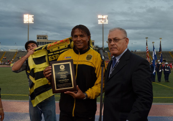 Real España cae ante el Chicago Fire.